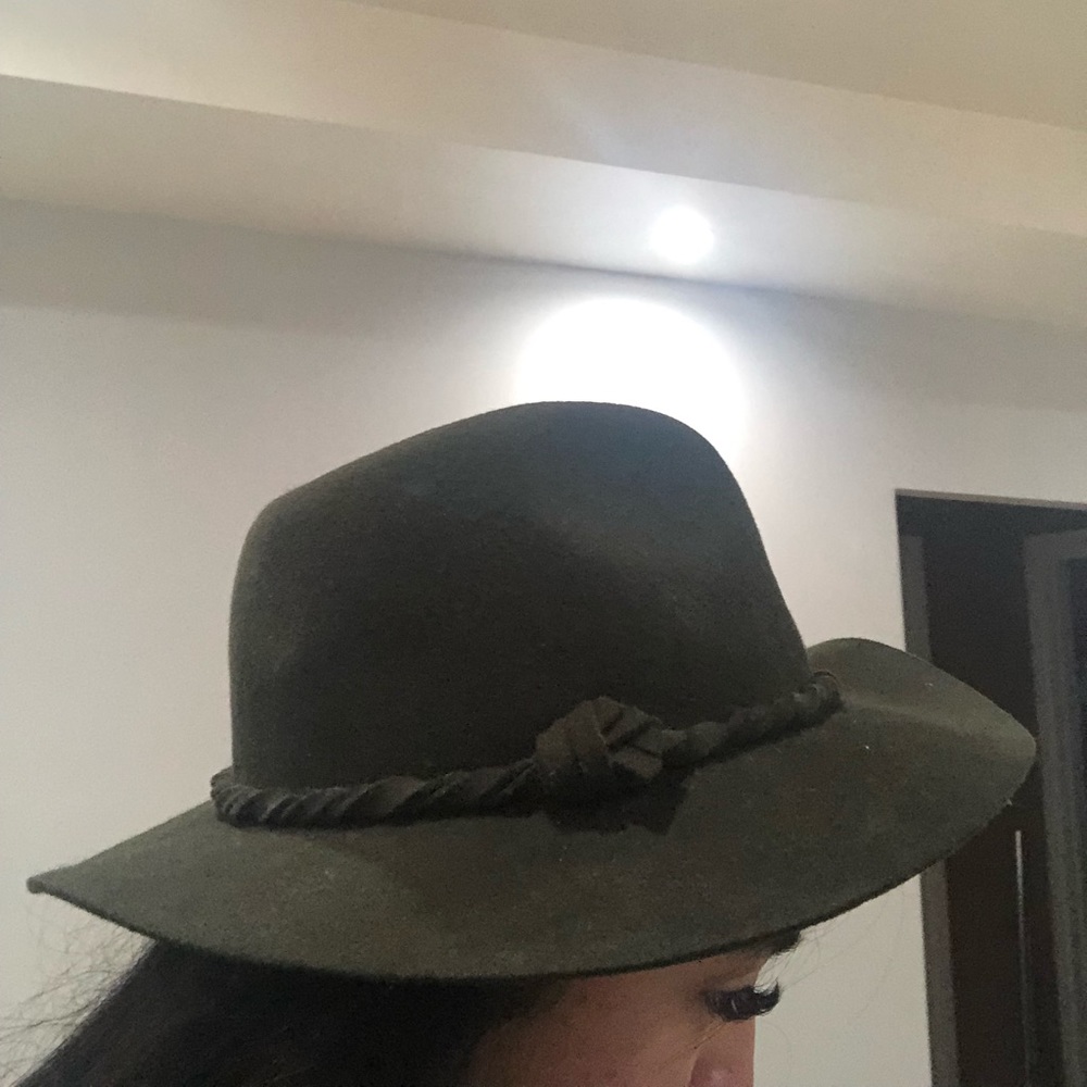 Green hat